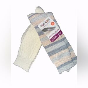 MUK LUK (2) pair Woman Tall Boot Socks
Sz 6-11 
Cozy Cable Knit Stripes
NWT